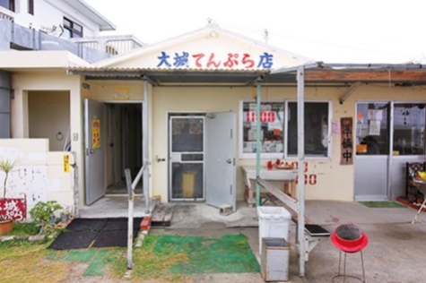 写真：店舗外観