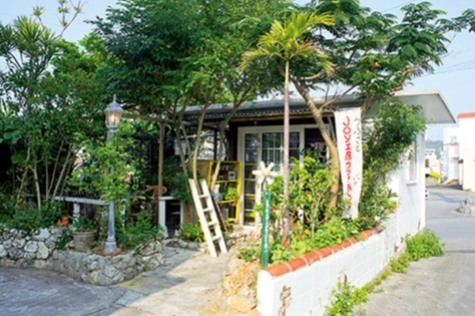 写真：店舗外観