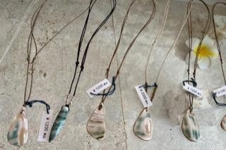 おみやげ雑貨ヤフィタ